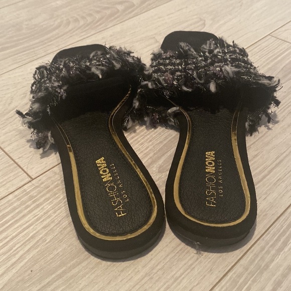 Fashion Nova women sandals, size 8​ - Picture 5 of 10